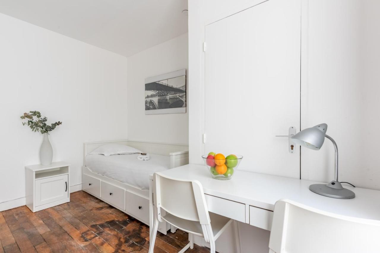 Appartement Magenta Quest Paris Exteriör bild
